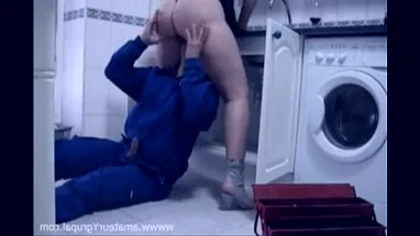 Amateur - Plumber - XNXX.COM
