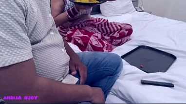 Mere Bhatije ne Muje Seduce Karke Bhut CHudai ki Meri