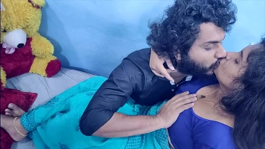 Naughty Indian Bhabhi Cheats with Uber Driver