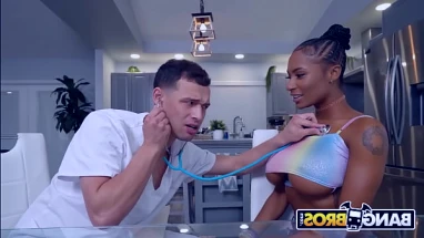 BANGBROS - Nurse Johnny Love Can't Get Enough Of Sarai Minx's Big Tits